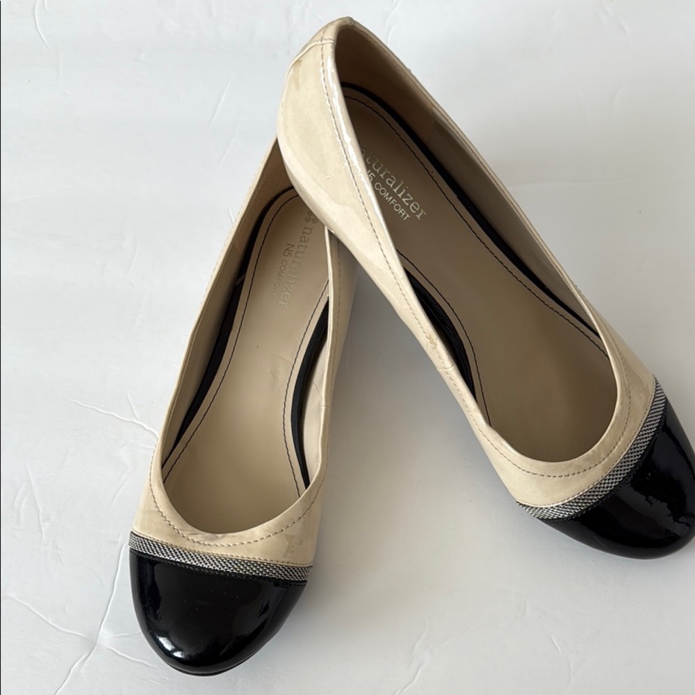 Naturalizer Flats Shoes Slip On Comfy